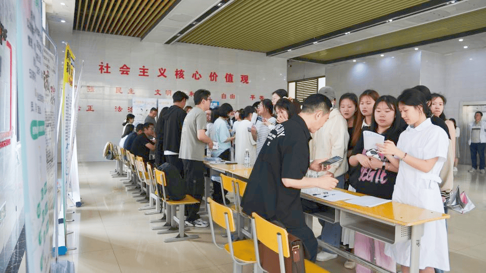 正在上传... 正在上传...