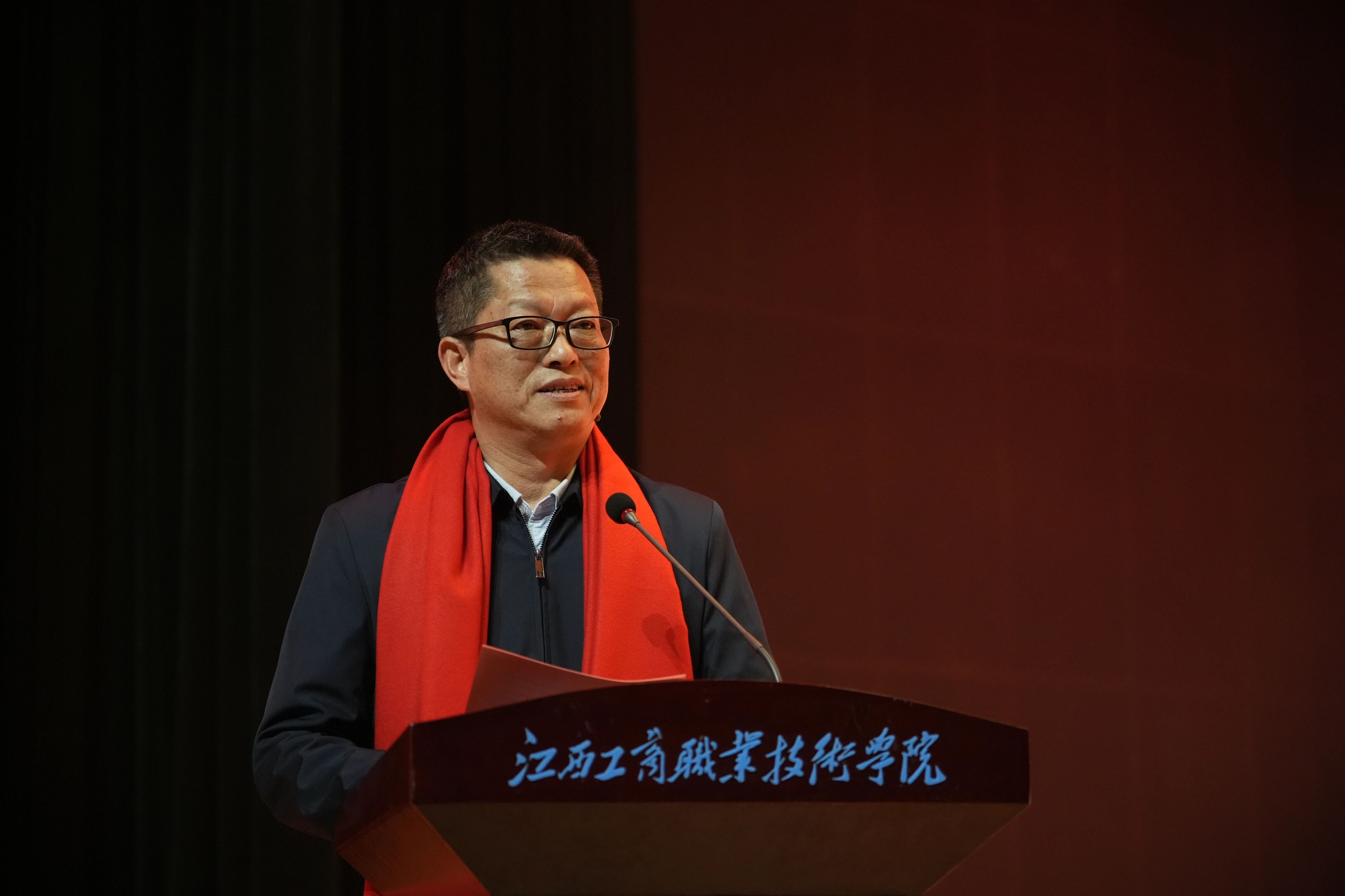 正在上传... 正在上传...